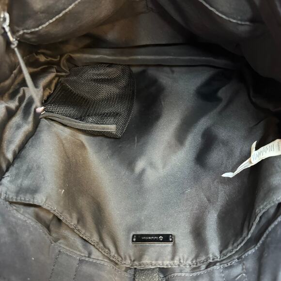 lululemon Now and Always Large Expandable Crossbody Tote - Picture 11 of 15